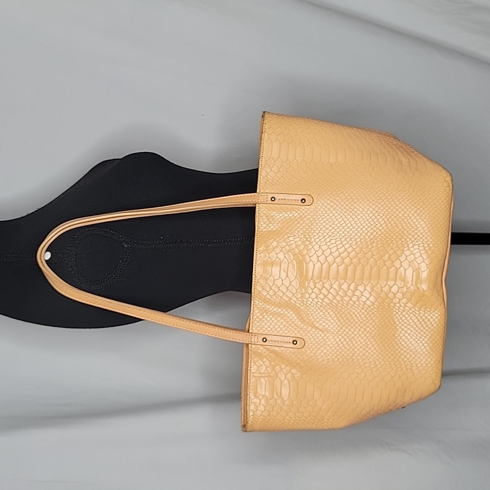 Gigi New York Teddi Peach Python Embossed Leather… - image 6